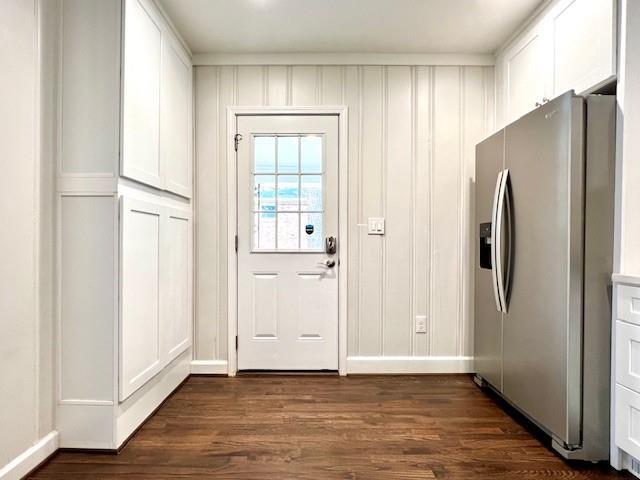 Building Photo - 5885 Kayron Dr