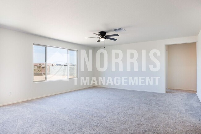 Building Photo - Beautiful Brand New Home with a View