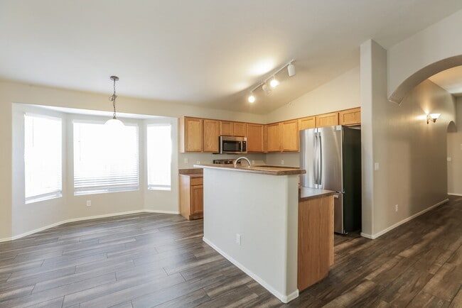 Building Photo - 5324 S 29th Ln