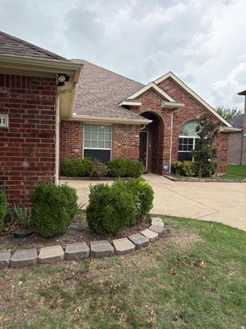 Building Photo - 12811 Greenhaven Dr