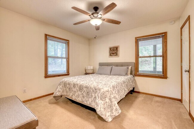 Building Photo - 3739 Pat Colwell Rd