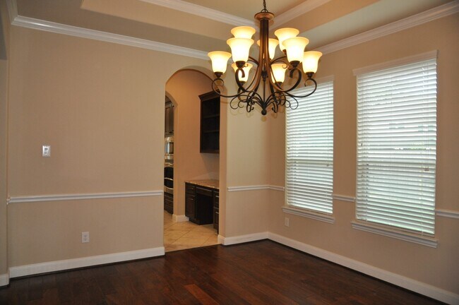 Building Photo - 27619 Lodgemist Ct