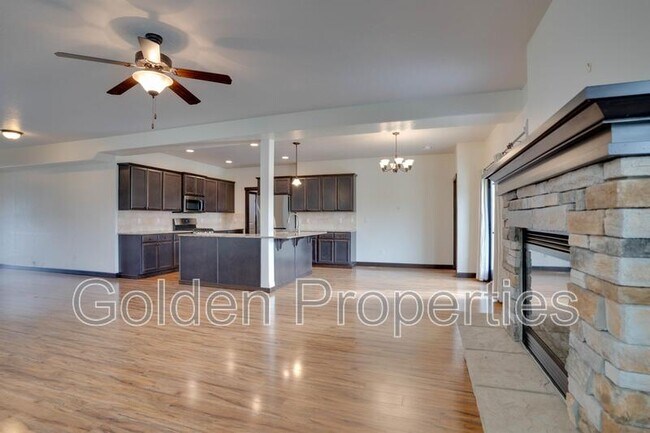 Building Photo - 6677 N Gavin Loop
