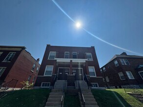 Building Photo - Move in Ready