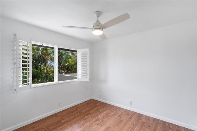 Building Photo - 3 Bed/ 2.5 Bath Two-Story Home with Yard and Garage