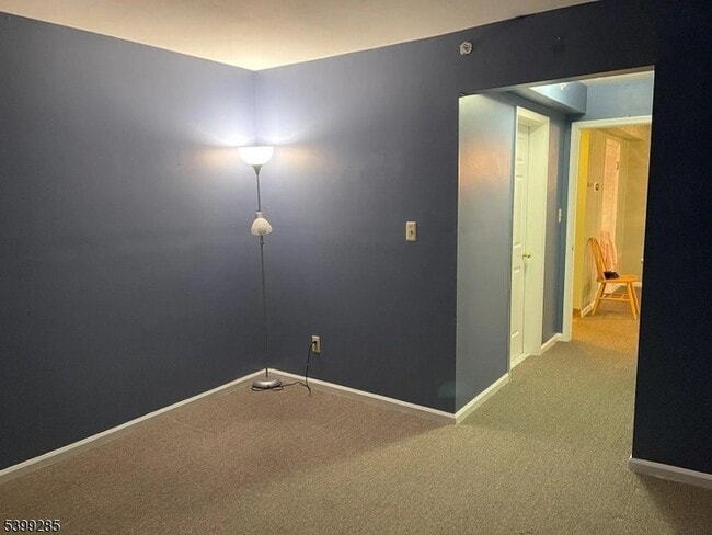 Building Photo - 420 Stratford Pl