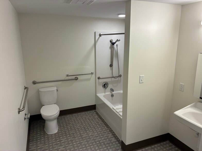 Bathroom - Mountain View Apartments