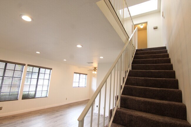 Building Photo - 4721 Kester Ave