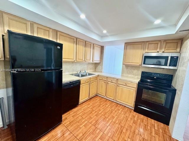 Building Photo - 1301 NE Miami Gardens Dr