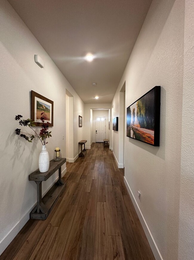 Building Photo - Single-story home in Spring Lake