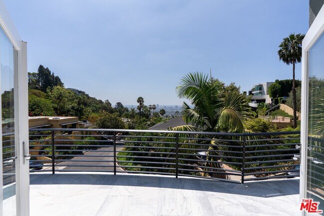 Building Photo - 1404 Devlin Dr