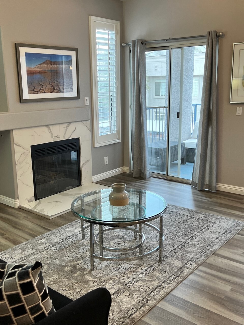 LIVING ROOM - 2201 Ramsgate Dr