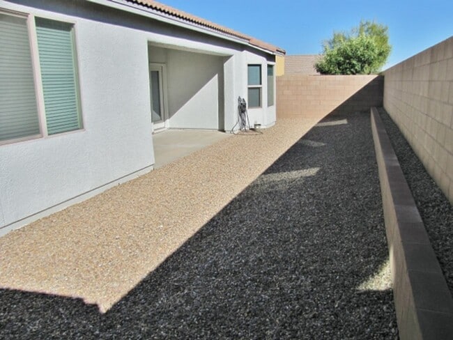 Building Photo - 4BR/2BA/2CG 2102 sq.ft. rental in Cimmaron Estates in Sierra Vista, AZ