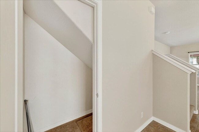 Building Photo - Boise Living at Its Best, A Stylish 3 Bed Home Near BSU, Downtown & the Greenbelt!