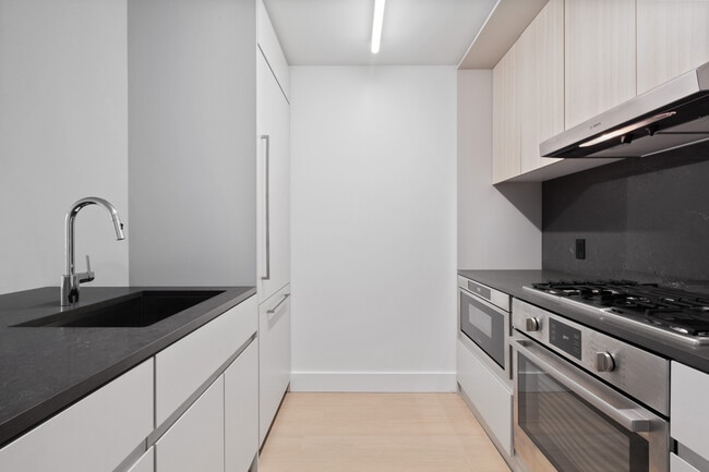 Interior Photo - Anagram Nomad