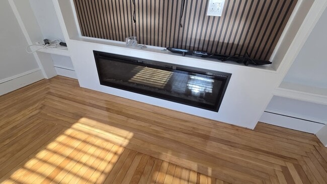 Building Photo - 234 High St