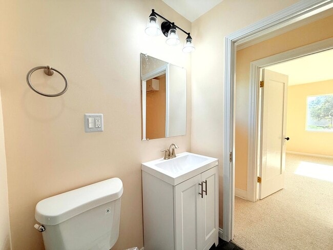 Building Photo - 714-716 El Centro Street