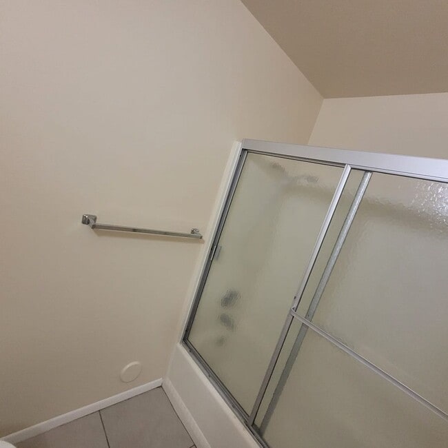 Building Photo - Nice and Cozy apartment in Apple Valley wi...