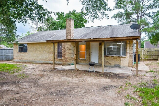 Building Photo - 19402 Leafwood Ln