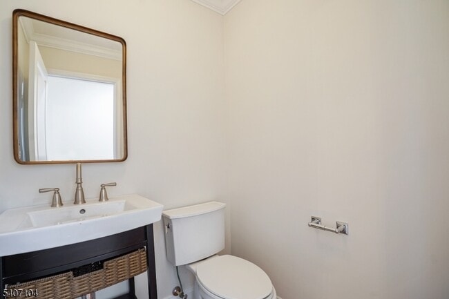 Building Photo - 2114 Elizabeth Ave