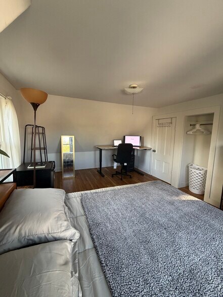 MAIN - 104R Homes Ave