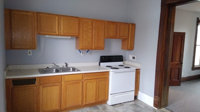 Building Photo - 414 S Prince St