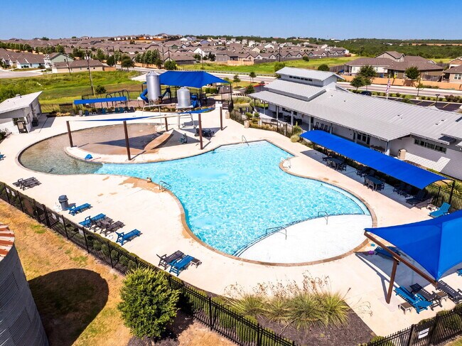 Building Photo - NO CARPET! Up to 1 Month Free Rent with 18-24 Month Lease! No Security Deposit Programs Available.