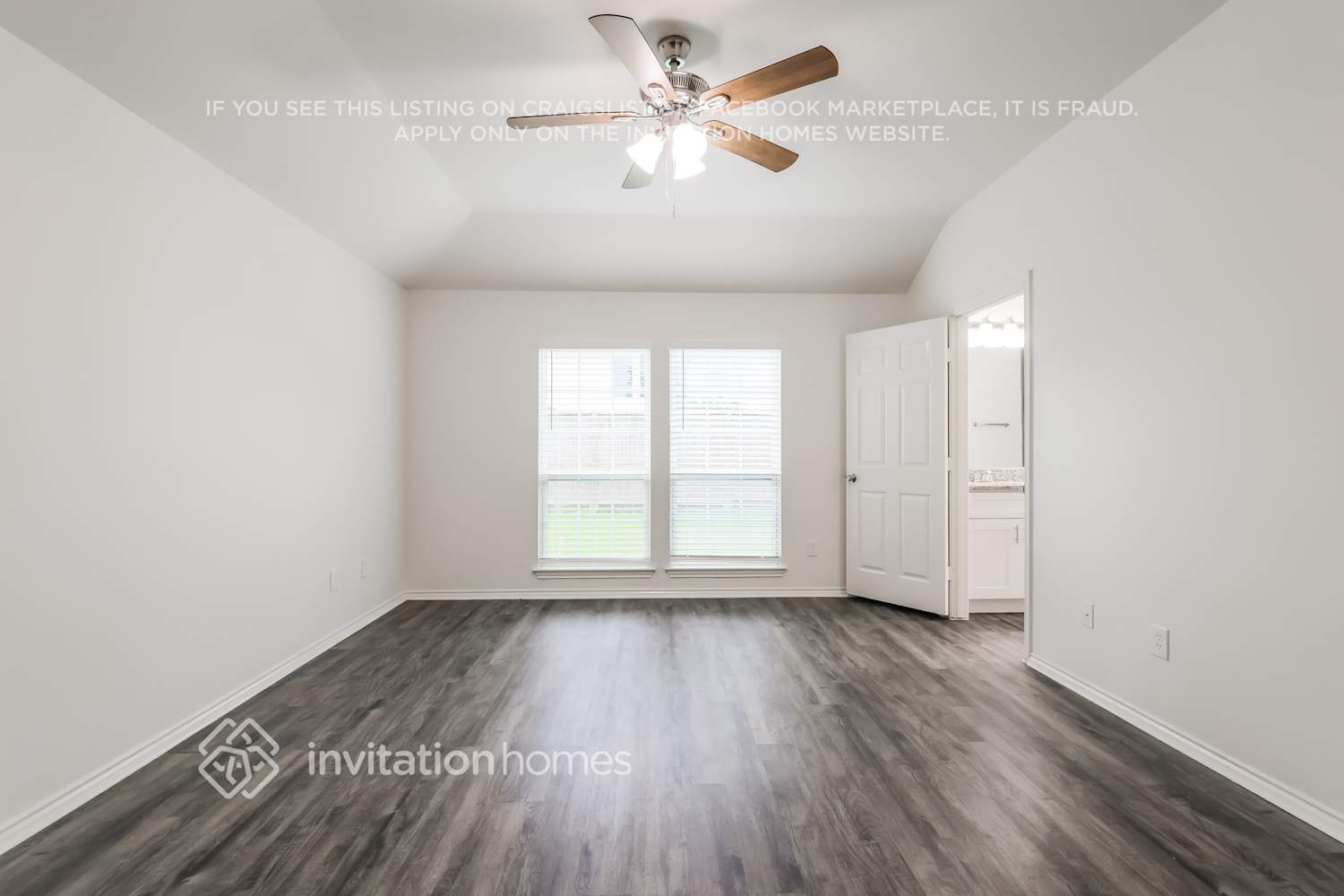 Building Photo - 15414 Misty Dawn Tr