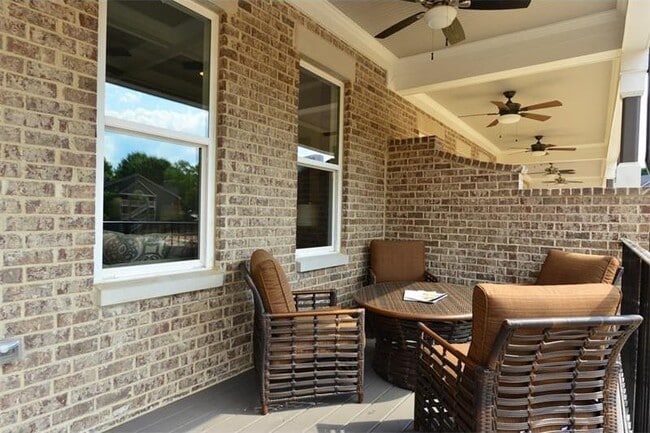 Building Photo - 342 Brownstones Cir NE