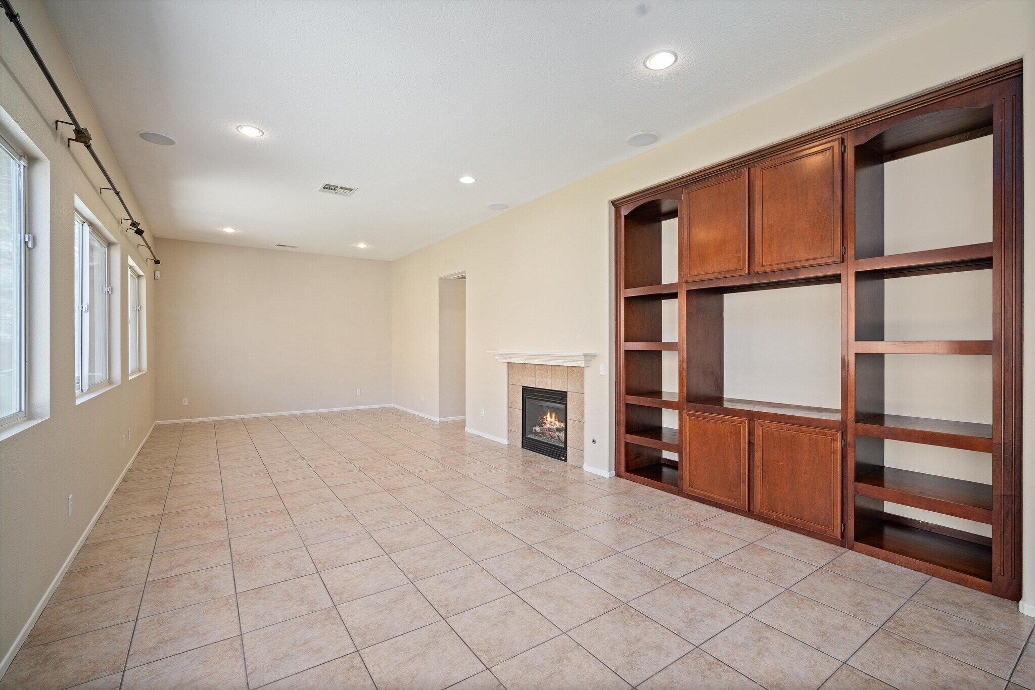 Building Photo - 26426 Mare Ln