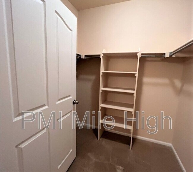 Building Photo - 15501 E 112th Ave