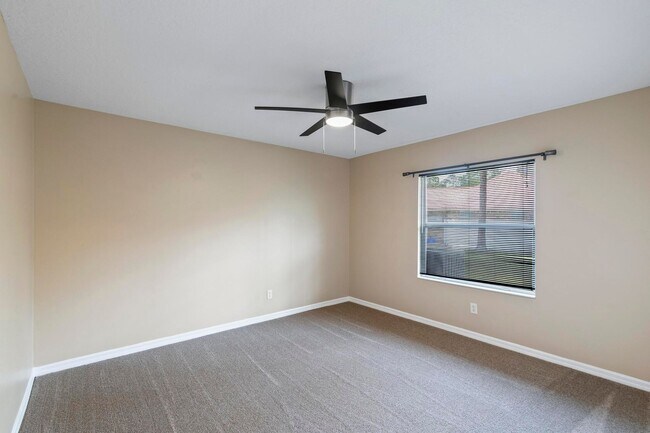 Building Photo - 40 Riddle Dr