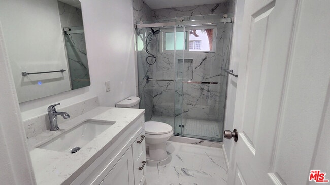 Building Photo - 1438 S Barrington Ave