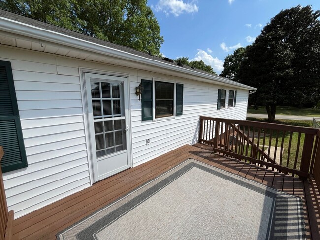 Building Photo - Incredible Location in N Davidson Co with ...