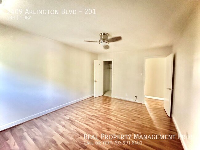 Building Photo - 2409 Arlington Blvd