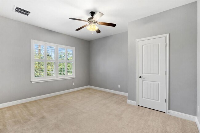 Building Photo - 11205 Zimmerman Ln