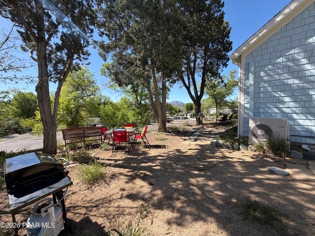 Building Photo - 411 S Cortez St