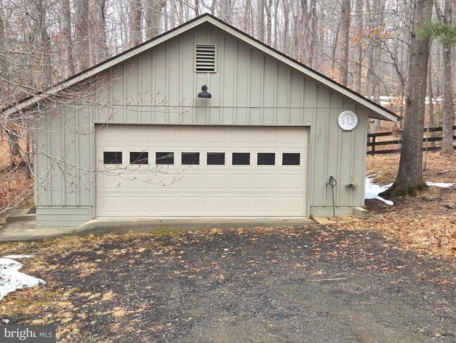 Building Photo - 8022 Dulins Ford Rd