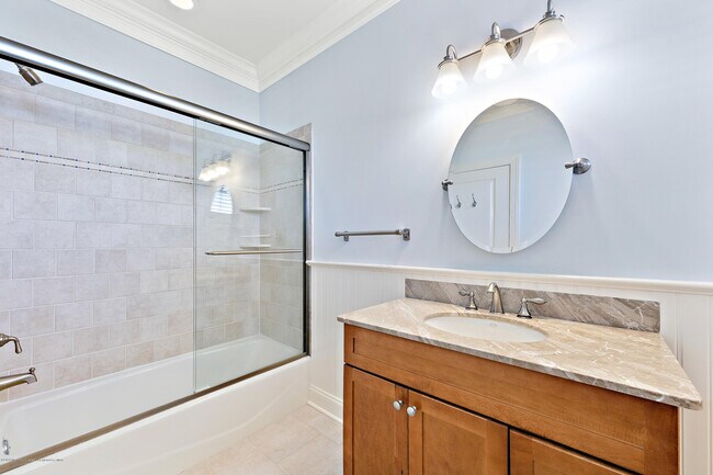 Building Photo - 30 Columbus Dr