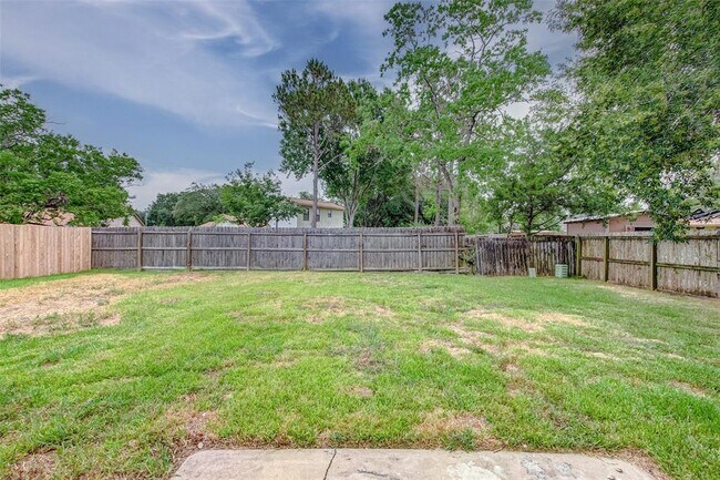 Building Photo - 19 Ranch House Loop