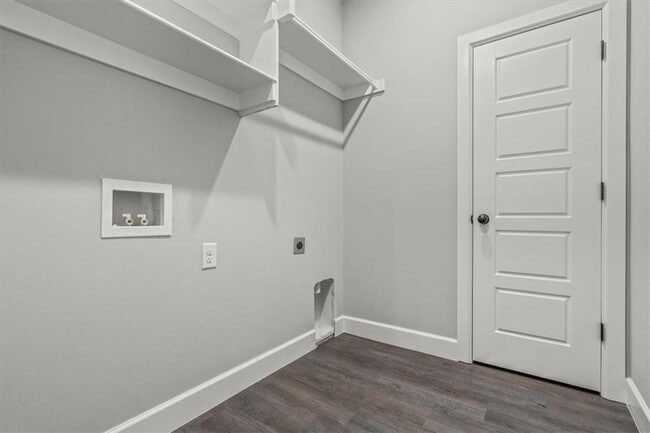 Building Photo - 1050 Sunshine Ct