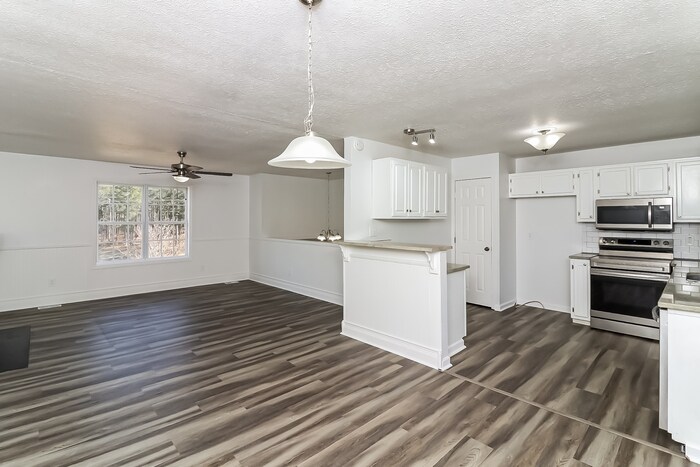 Building Photo - 980 Hitchcock Rd