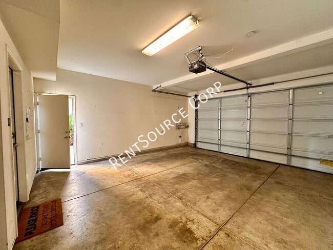 Building Photo - 24162 Willowbrooke Ct