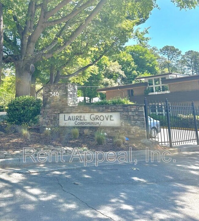 Building Photo - 346 Carpenter Dr NE