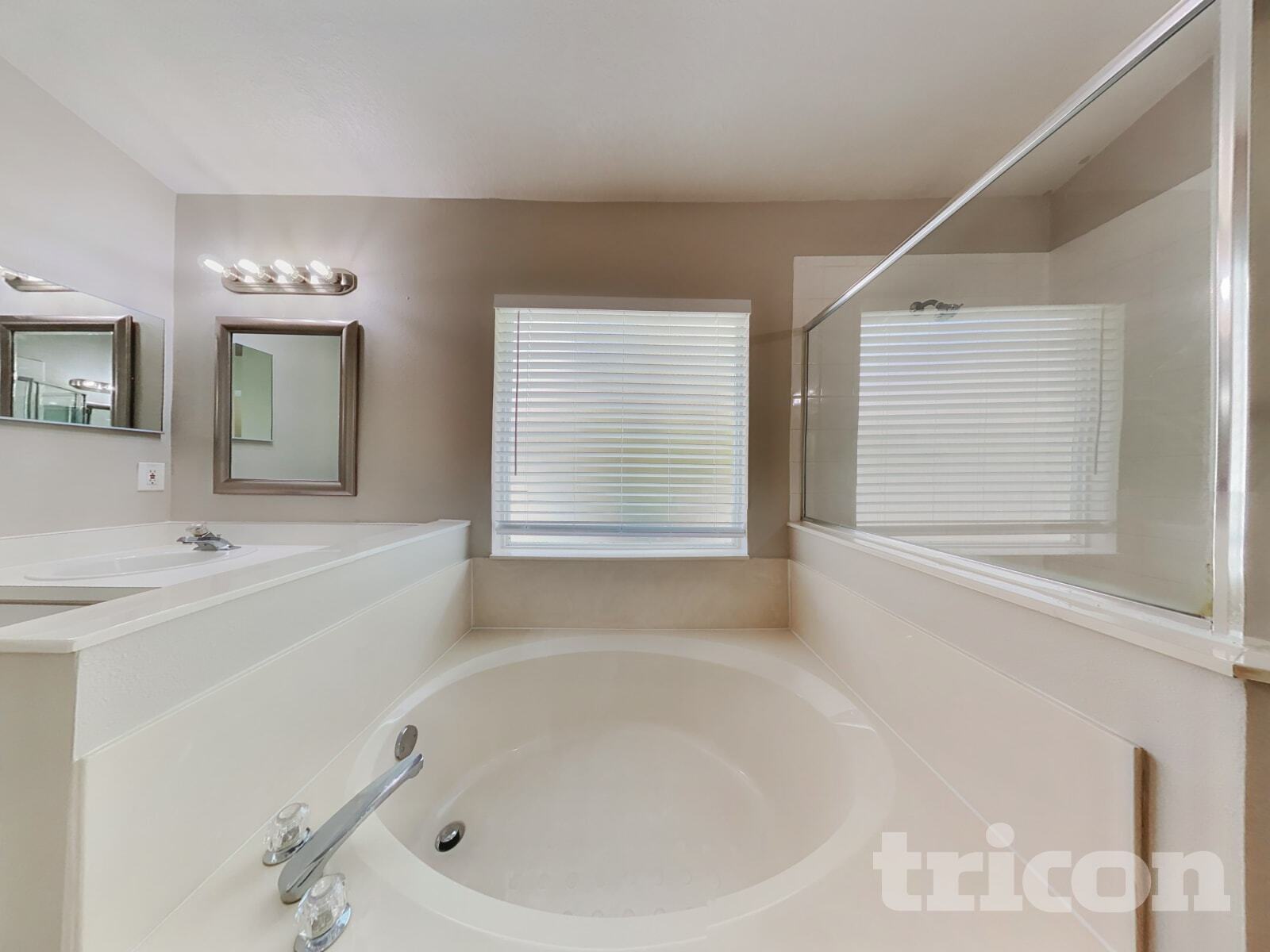 Building Photo - 545 Randon Terrace