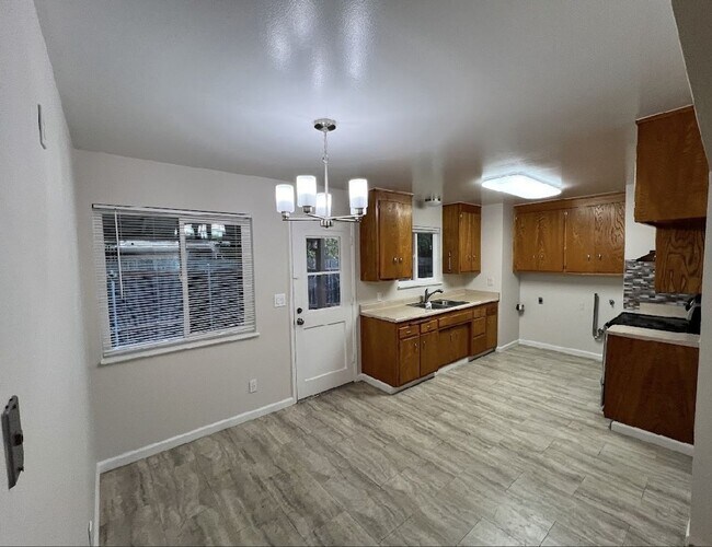 Building Photo - 6119-6121 Stanley Avenue