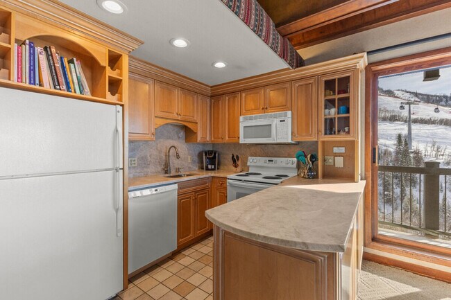 Building Photo - 2315 Storm Meadows Dr
