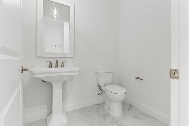 Building Photo - 10264 Field Flower Trl