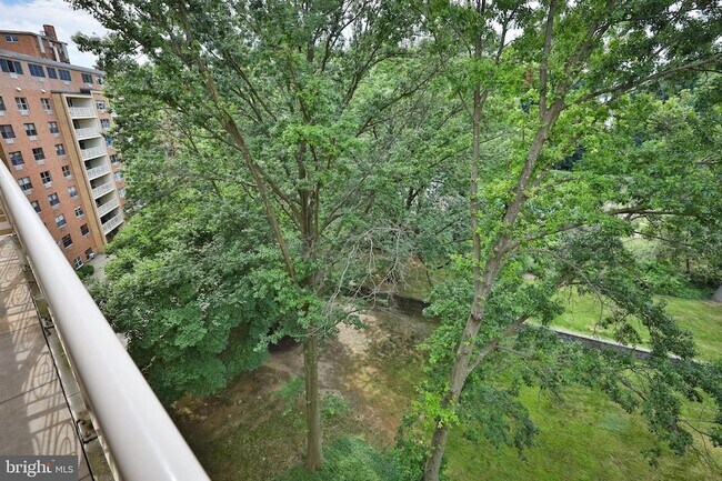 Building Photo - 7900 Old York Rd