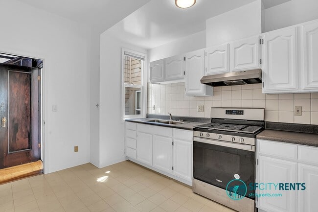 Building Photo - Russian Hill: Sunny Single Family Home w/ ...